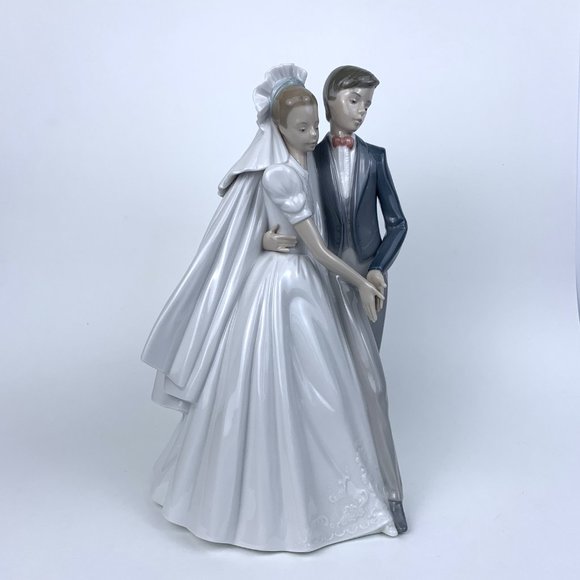 NAO By Lladró “An Unforgettable Dance” Wedding Figurine #1247 - Picture 9 of 16
